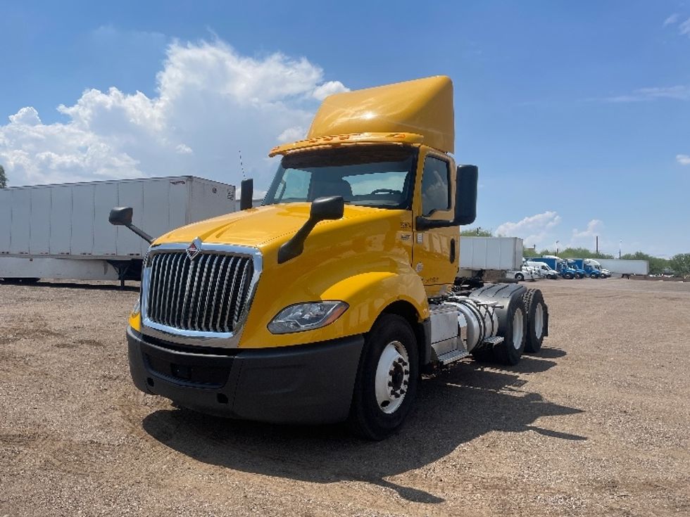 Day Cab Tractor-Heavy Duty Tractors-International-2019-LT625-Phoenix-AZ-252,858\n\t\tmiles-$ 26,250 - Image 3