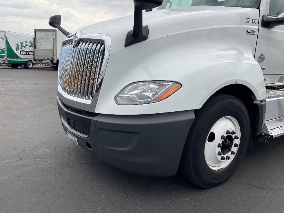 Day Cab Tractor-Heavy Duty Tractors-International-2019-LT625-Phoenix-AZ-298,127\n\t\tmiles-$ 30,500 - Image 21