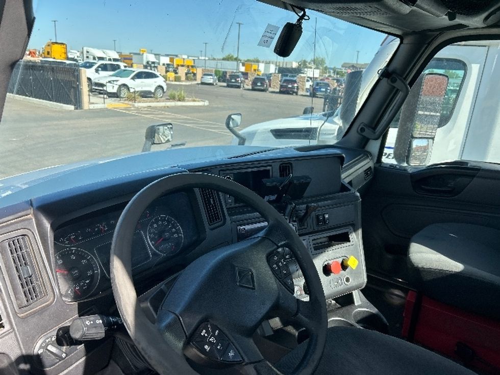 Day Cab Tractor-Heavy Duty Tractors-International-2019-LT625-Phoenix-AZ-312,525\n\t\tmiles-$ 25,500 - Image 10