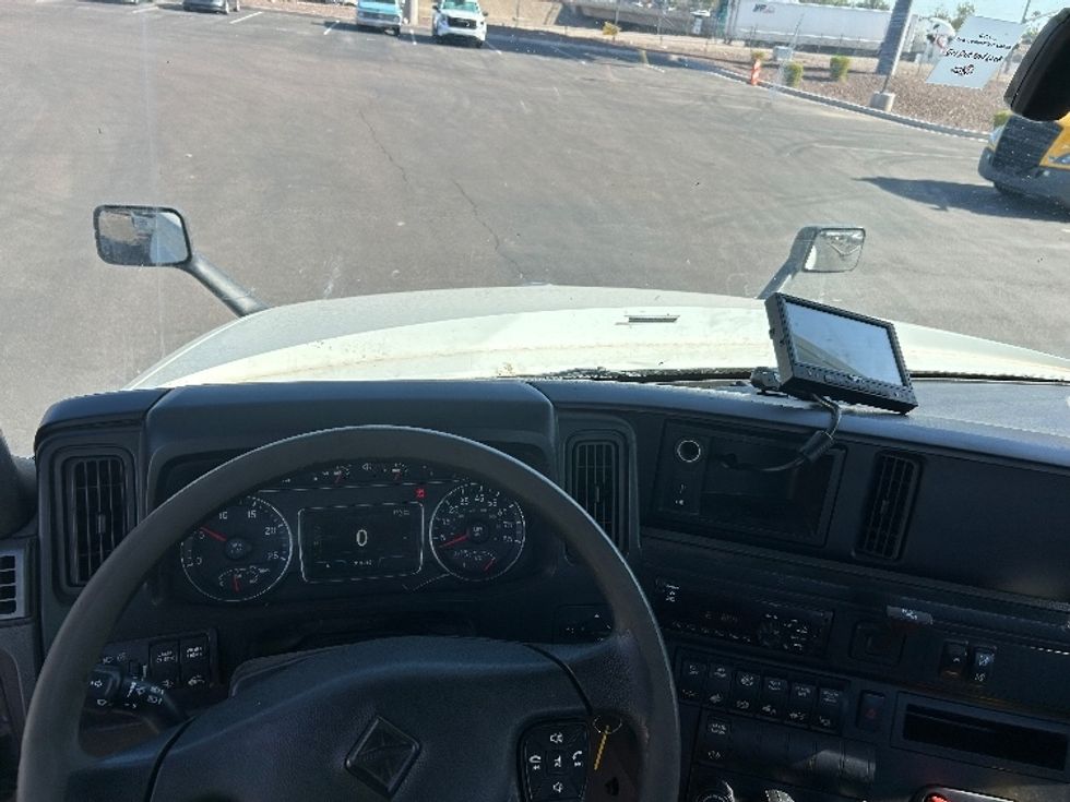 Day Cab Tractor-Heavy Duty Tractors-International-2019-LT625-Phoenix-AZ-312,525\n\t\tmiles-$ 25,500 - Image 11