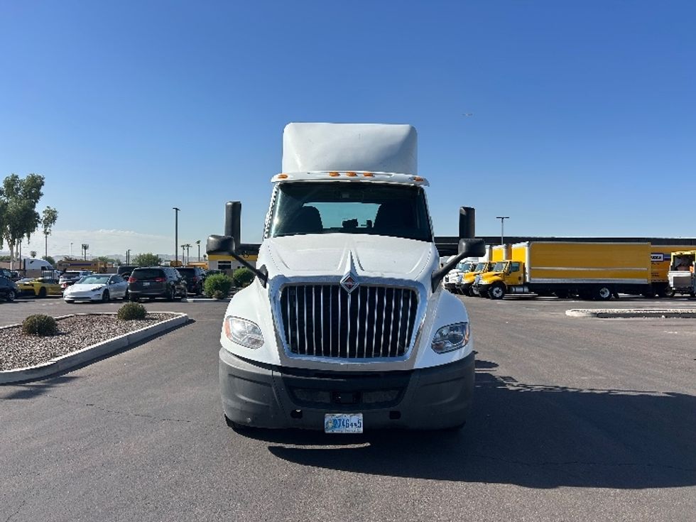 Day Cab Tractor-Heavy Duty Tractors-International-2019-LT625-Phoenix-AZ-312,525\n\t\tmiles-$ 25,500 - Image 2