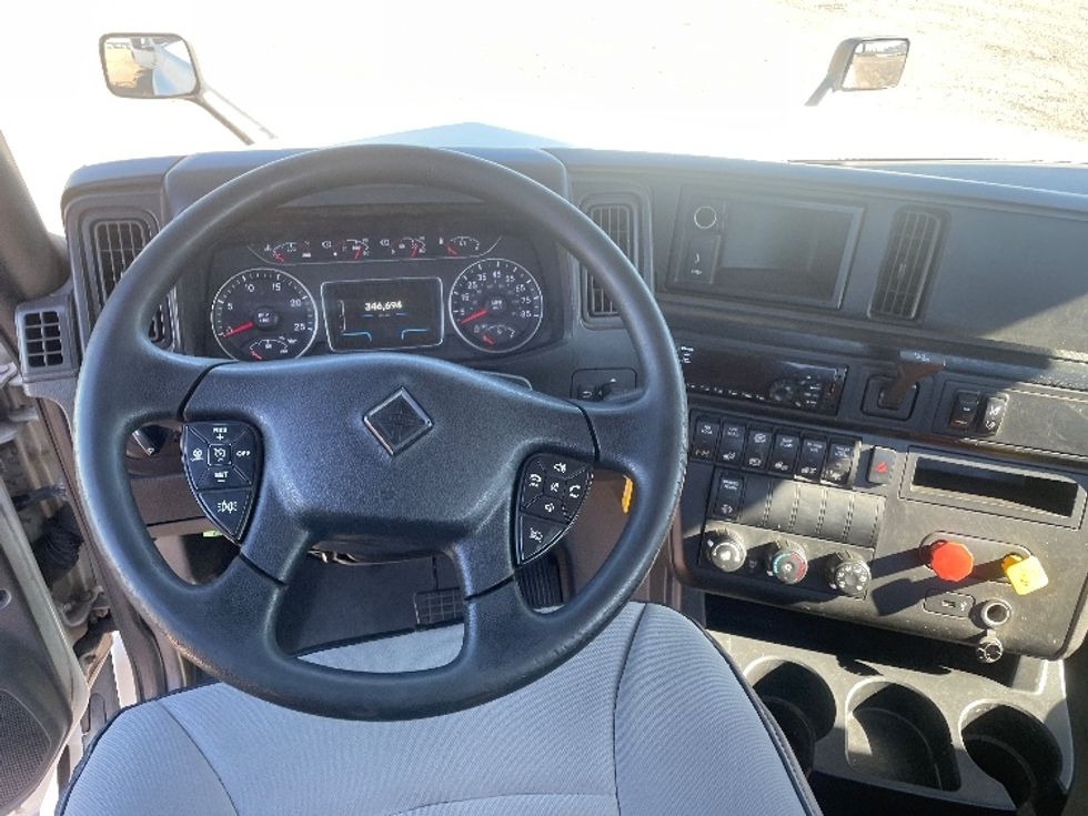 Day Cab Tractor-Heavy Duty Tractors-International-2019-LT625-Phoenix-AZ-346,694\n\t\tmiles-$ 26,750 - Image 11