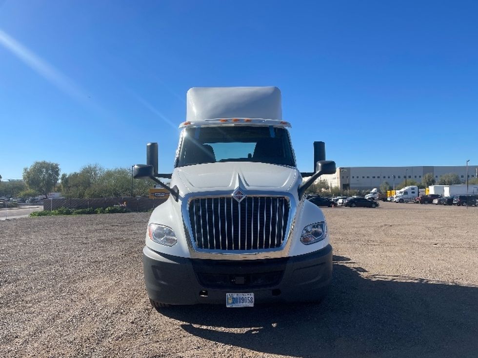 Day Cab Tractor-Heavy Duty Tractors-International-2019-LT625-Phoenix-AZ-346,694\n\t\tmiles-$ 26,750 - Image 2