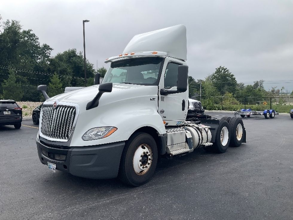 Day Cab Tractor-Heavy Duty Tractors-International-2019-LT625-Piqua-OH-343,654\n\t\tmiles-$ 28,000 - Image 3