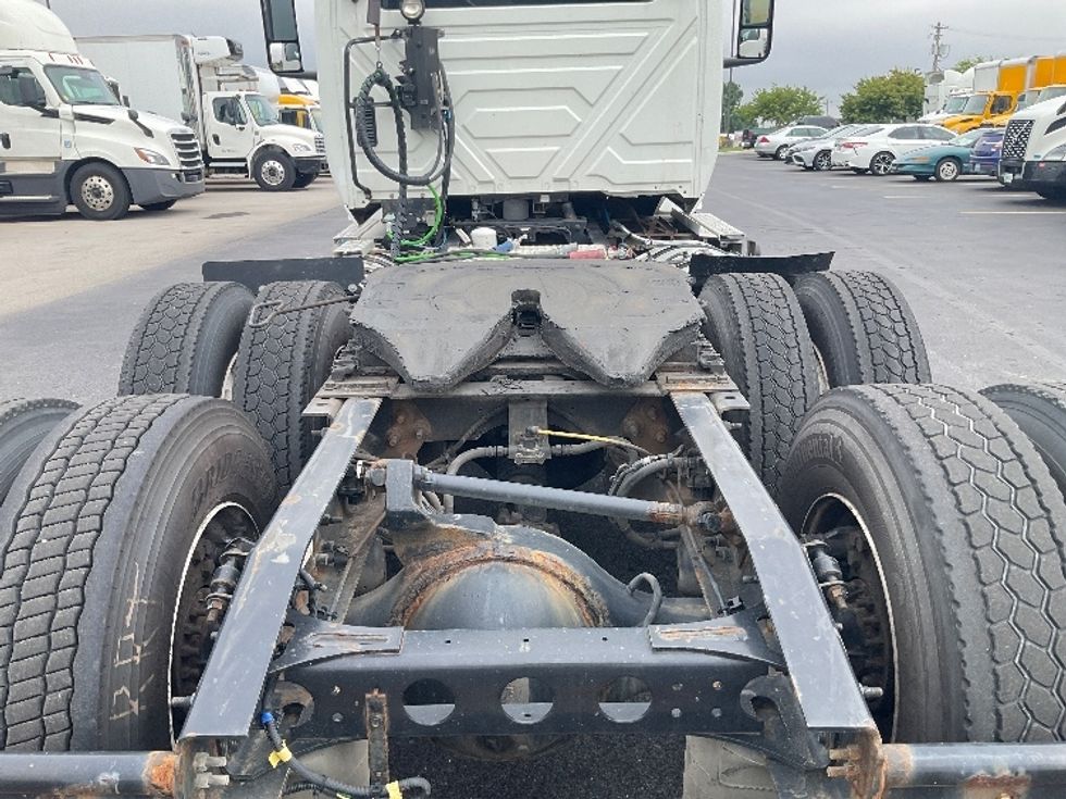 Day Cab Tractor-Heavy Duty Tractors-International-2019-LT625-Piqua-OH-343,654\n\t\tmiles-$ 28,000 - Image 6