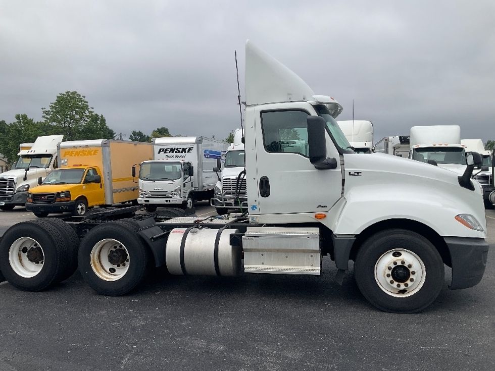 Day Cab Tractor-Heavy Duty Tractors-International-2019-LT625-Piqua-OH-343,654\n\t\tmiles-$ 28,000 - Image 8