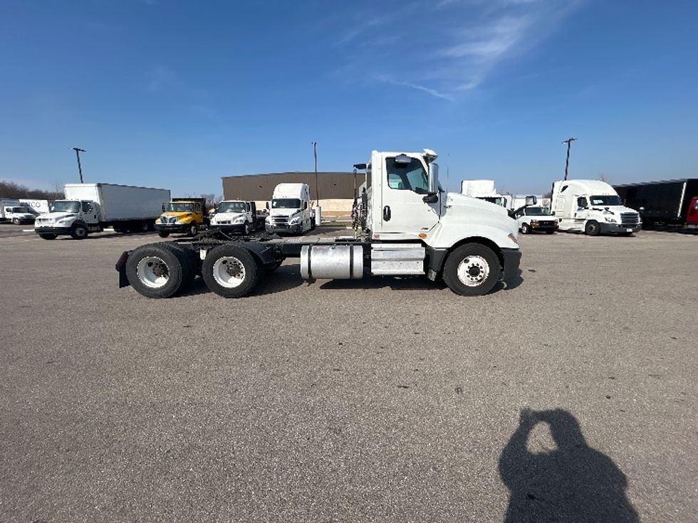 Day Cab Tractor-Heavy Duty Tractors-International-2019-LT625-Piqua-OH-371,022\n\t\tmiles-$ 22,750 - Image 8