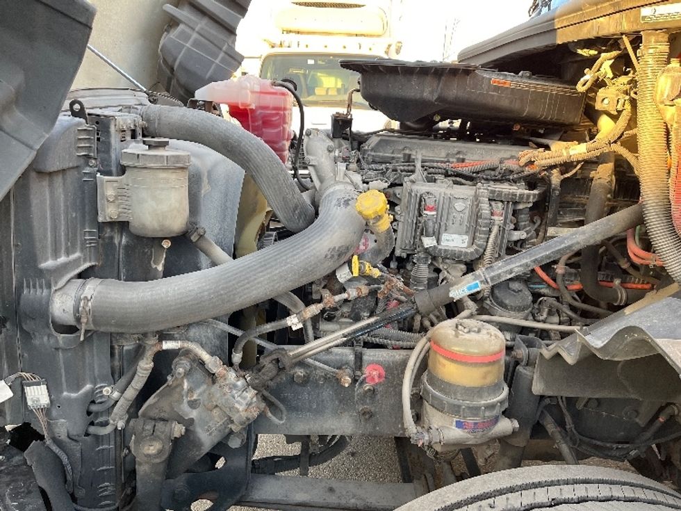 Day Cab Tractor-Heavy Duty Tractors-International-2019-LT625-Piqua-OH-445,255\n\t\tmiles-$ 24,750 - Image 16