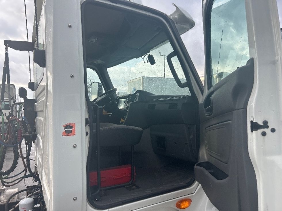 Day Cab Tractor-Heavy Duty Tractors-International-2019-LT625-Piqua-OH-457,321\n\t\tmiles-$ 21,750 - Image 12