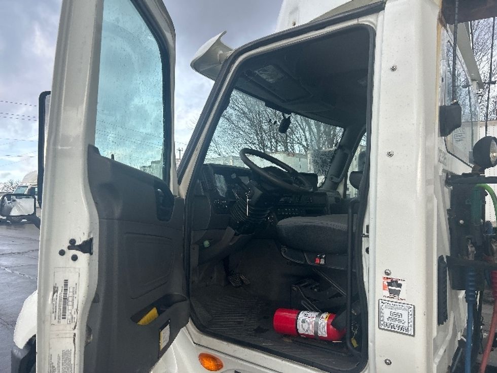 Day Cab Tractor-Heavy Duty Tractors-International-2019-LT625-Piqua-OH-457,321\n\t\tmiles-$ 21,750 - Image 9