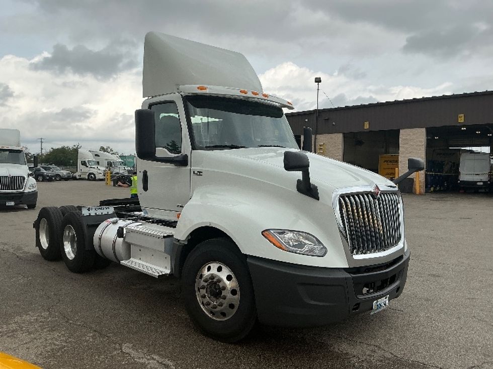 Day Cab Tractor-Heavy Duty Tractors-International-2019-LT625-Piqua-OH-517,939\n\t\tmiles-$ 21,750 - Image 1