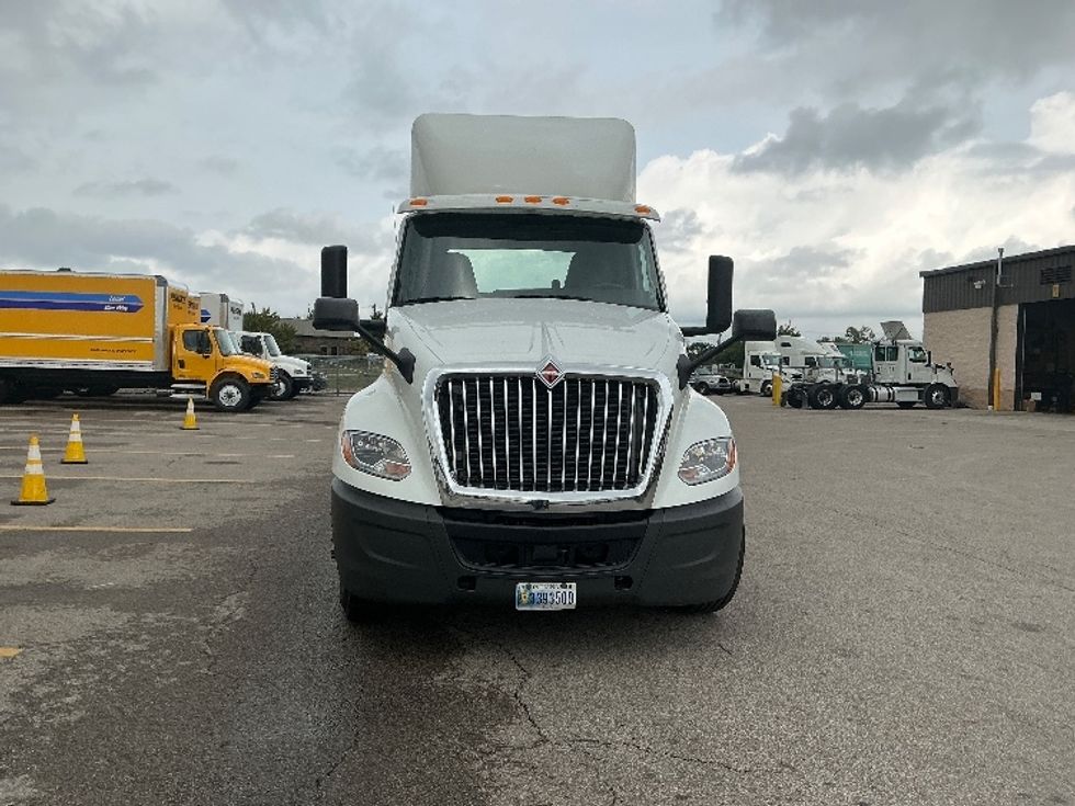 Day Cab Tractor-Heavy Duty Tractors-International-2019-LT625-Piqua-OH-517,939\n\t\tmiles-$ 21,750 - Image 2