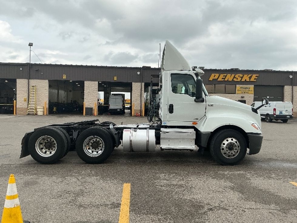 Day Cab Tractor-Heavy Duty Tractors-International-2019-LT625-Piqua-OH-517,939\n\t\tmiles-$ 21,750 - Image 8