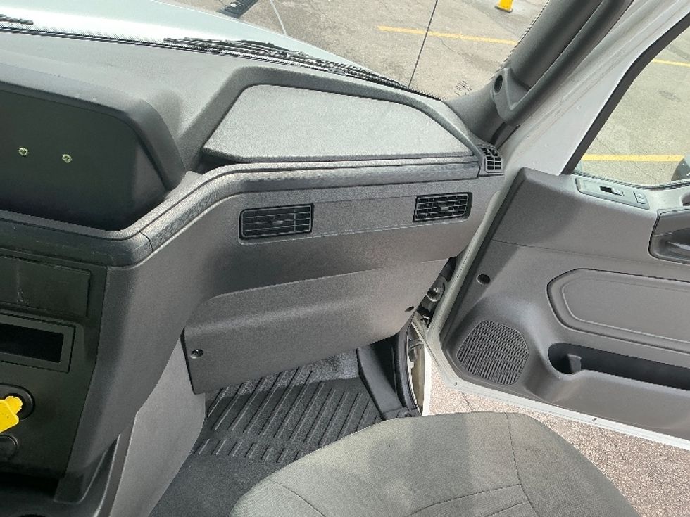 Day Cab Tractor-Heavy Duty Tractors-International-2019-LT625-Piqua-OH-519,886\n\t\tmiles-$ 21,750 - Image 13