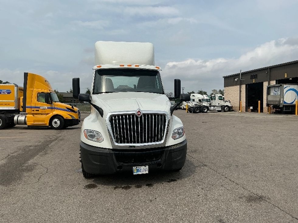 Day Cab Tractor-Heavy Duty Tractors-International-2019-LT625-Piqua-OH-519,886\n\t\tmiles-$ 21,750 - Image 2