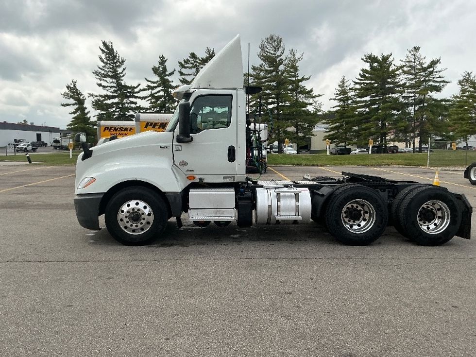 Day Cab Tractor-Heavy Duty Tractors-International-2019-LT625-Piqua-OH-519,886\n\t\tmiles-$ 21,750 - Image 4