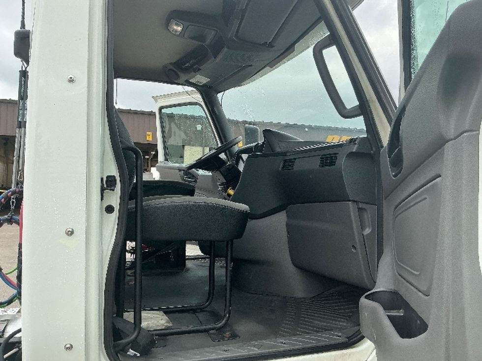 Day Cab Tractor-Heavy Duty Tractors-International-2019-LT625-Piqua-OH-544,094\n\t\tmiles-$ 21,750 - Image 12
