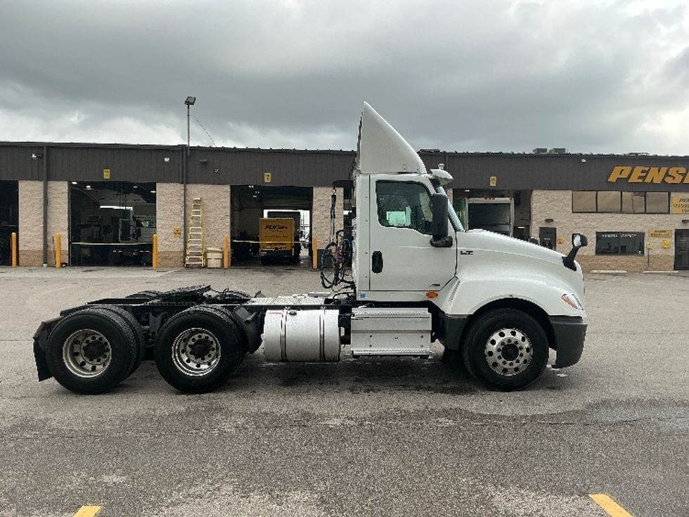 Day Cab Tractor-Heavy Duty Tractors-International-2019-LT625-Piqua-OH-544,094\n\t\tmiles-$ 21,750 - Image 8