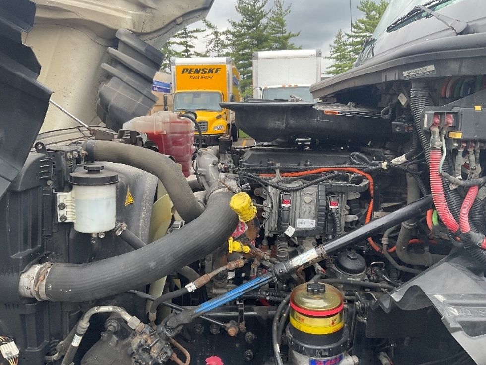 Day Cab Tractor-Heavy Duty Tractors-International-2019-LT625-Piqua-OH-570,500\n\t\tmiles-$ 21,750 - Image 16