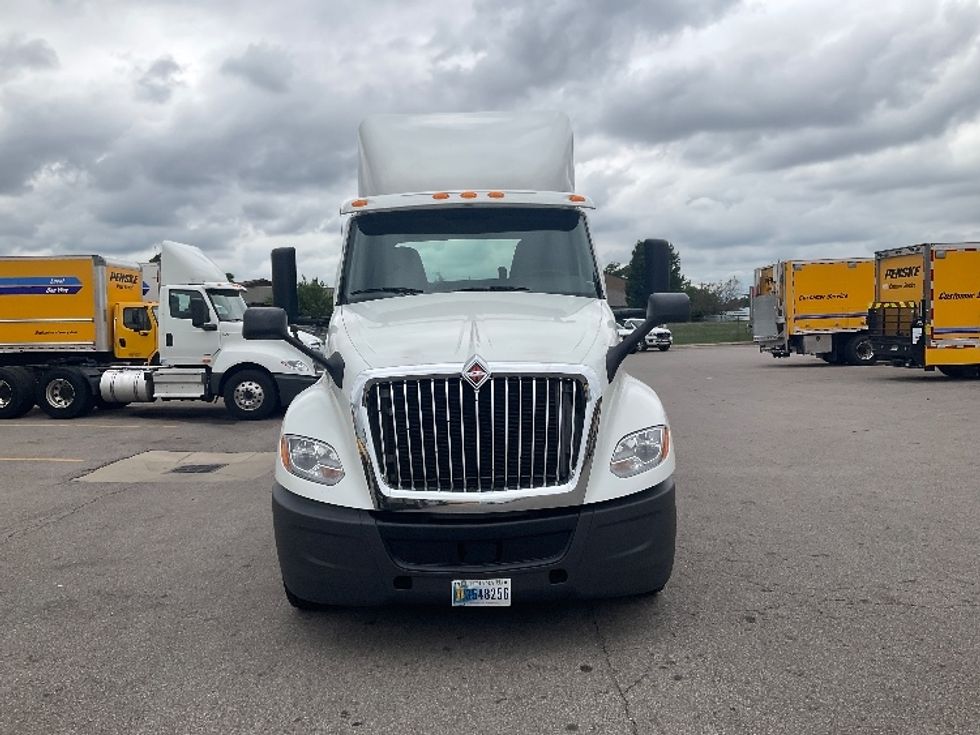 Day Cab Tractor-Heavy Duty Tractors-International-2019-LT625-Piqua-OH-570,500\n\t\tmiles-$ 21,750 - Image 2