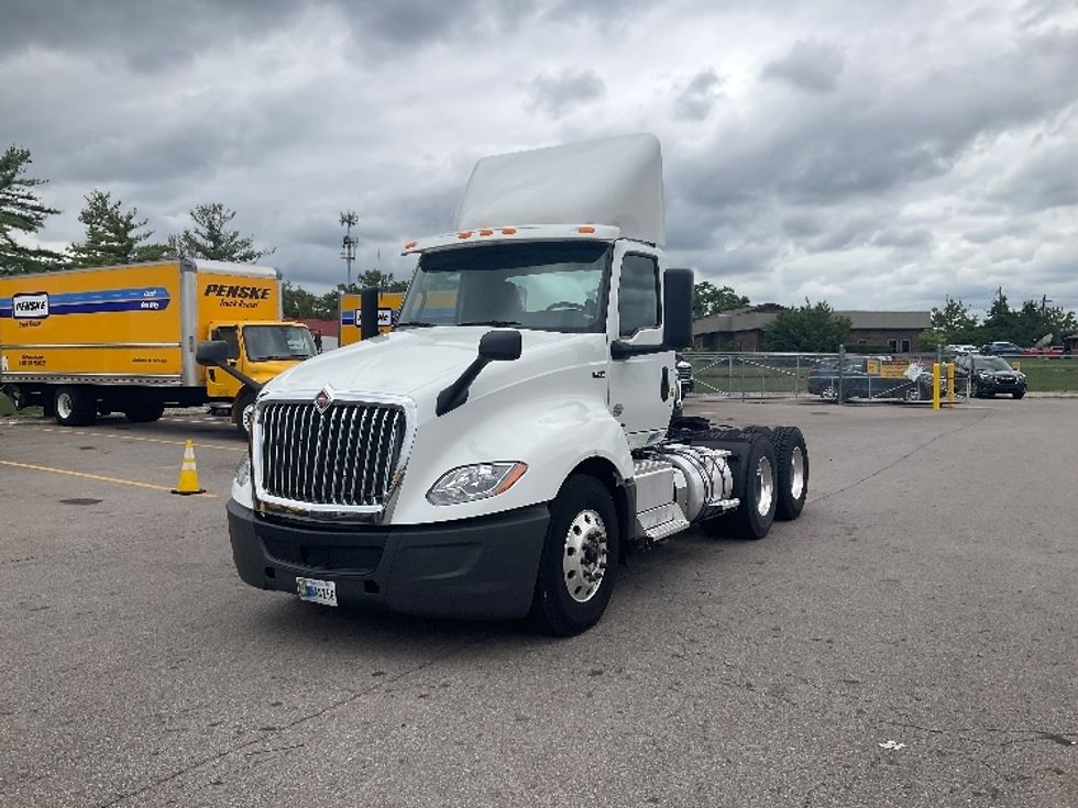 Day Cab Tractor-Heavy Duty Tractors-International-2019-LT625-Piqua-OH-570,500\n\t\tmiles-$ 21,750 - Image 3