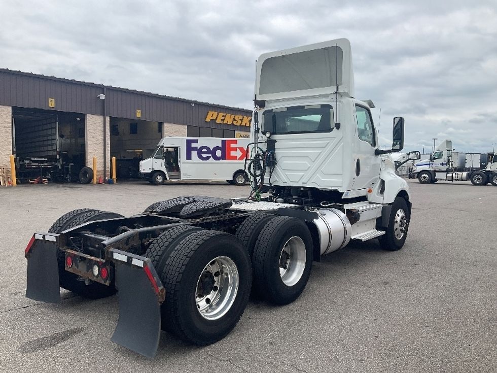Day Cab Tractor-Heavy Duty Tractors-International-2019-LT625-Piqua-OH-570,500\n\t\tmiles-$ 21,750 - Image 7