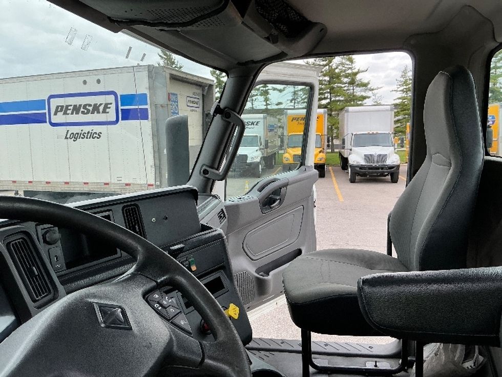 Day Cab Tractor-Heavy Duty Tractors-International-2019-LT625-Piqua-OH-601,811\n\t\tmiles-$ 21,750 - Image 10