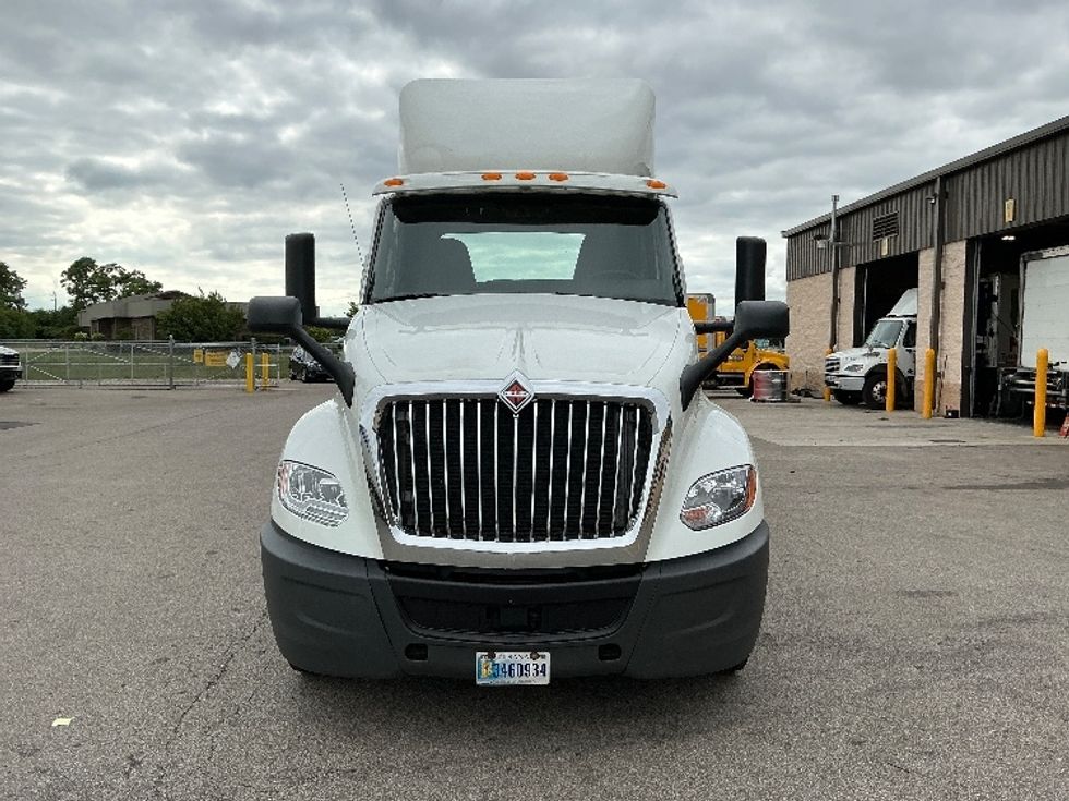 Day Cab Tractor-Heavy Duty Tractors-International-2019-LT625-Piqua-OH-601,811\n\t\tmiles-$ 21,750 - Image 2