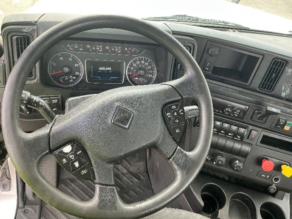 Day Cab Tractor-Heavy Duty Tractors-International-2019-LT625-Piqua-OH-665,694\n\t\tmiles-$ 21,750 - Image 11