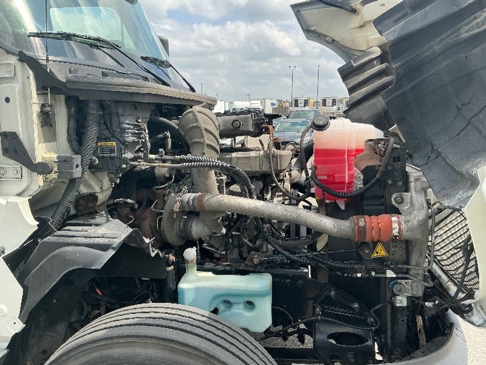 Day Cab Tractor-Heavy Duty Tractors-International-2019-LT625-Piqua-OH-665,694\n\t\tmiles-$ 21,750 - Image 15