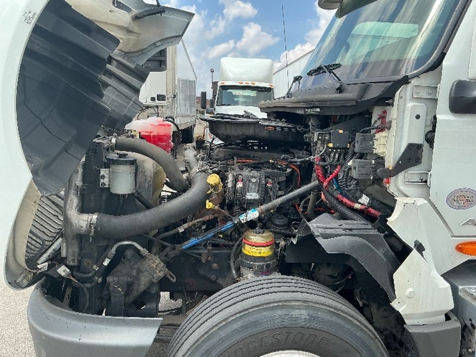 Day Cab Tractor-Heavy Duty Tractors-International-2019-LT625-Piqua-OH-665,694\n\t\tmiles-$ 21,750 - Image 16