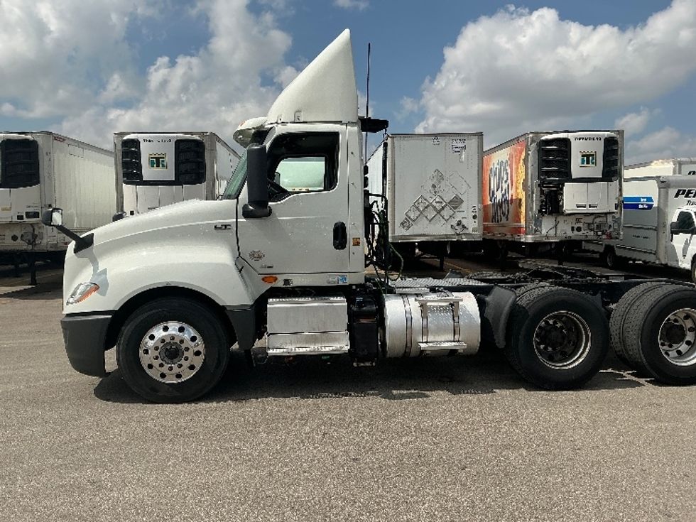 Day Cab Tractor-Heavy Duty Tractors-International-2019-LT625-Piqua-OH-665,694\n\t\tmiles-$ 21,750 - Image 4
