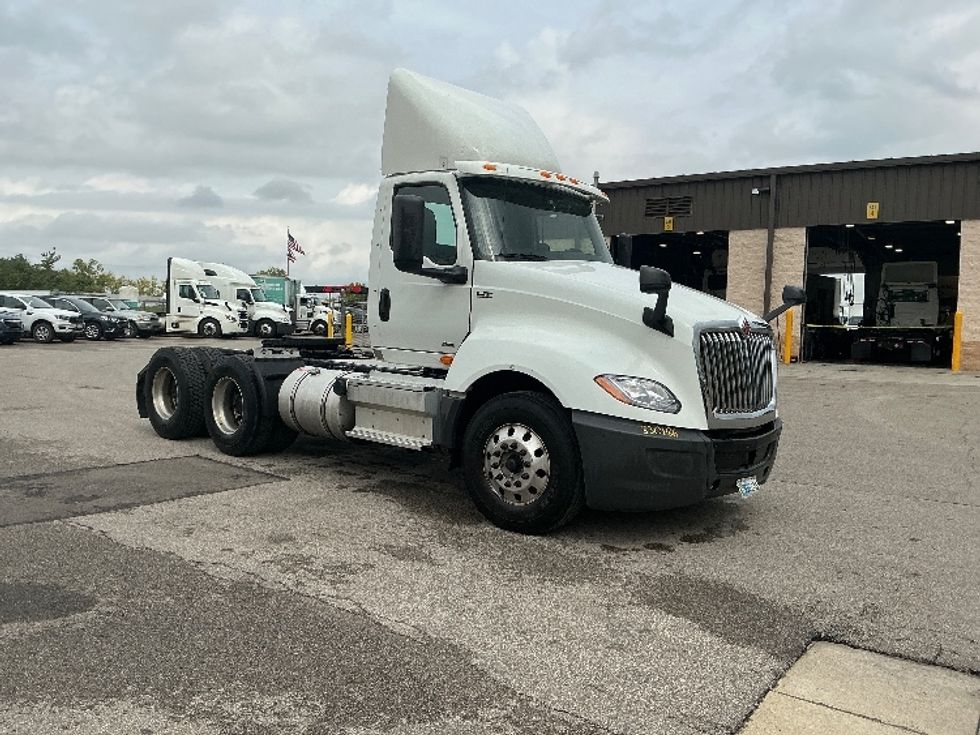 Day Cab Tractor-Heavy Duty Tractors-International-2019-LT625-Piqua-OH-684,806\n\t\tmiles-$ 21,750 - Image 1