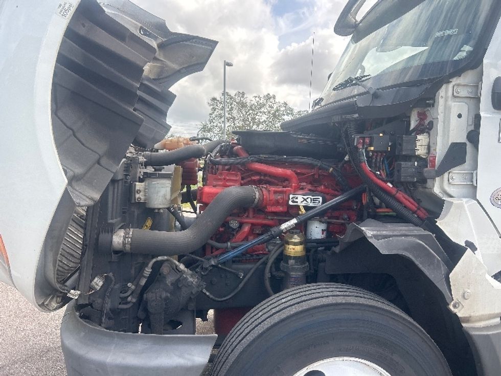 Day Cab Tractor-Heavy Duty Tractors-International-2019-LT625-Plant City-FL-381,545\n\t\tmiles-$ 35,000 - Image 15