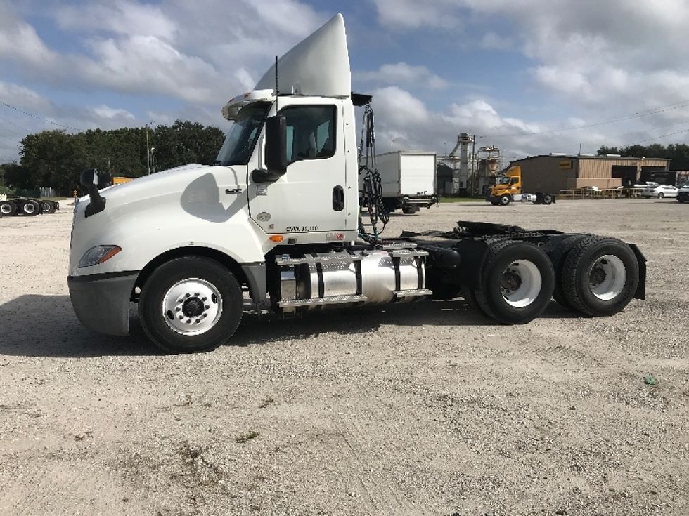 Day Cab Tractor-Heavy Duty Tractors-International-2019-LT625-Plant City-FL-381,545\n\t\tmiles-$ 35,000 - Image 3