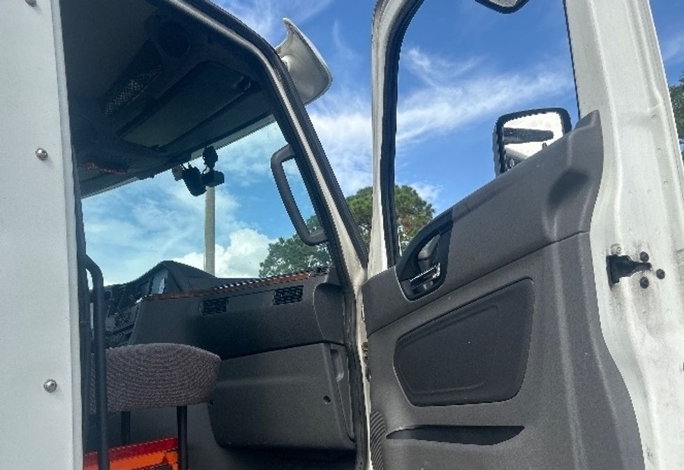Day Cab Tractor-Heavy Duty Tractors-International-2019-LT625-Plant City-FL-420,439\n\t\tmiles-$ 33,000 - Image 12