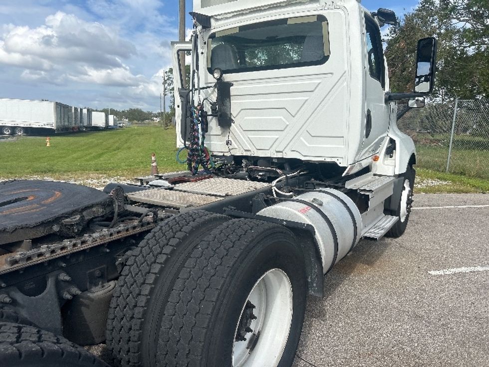 Day Cab Tractor-Heavy Duty Tractors-International-2019-LT625-Plant City-FL-420,439\n\t\tmiles-$ 33,000 - Image 18