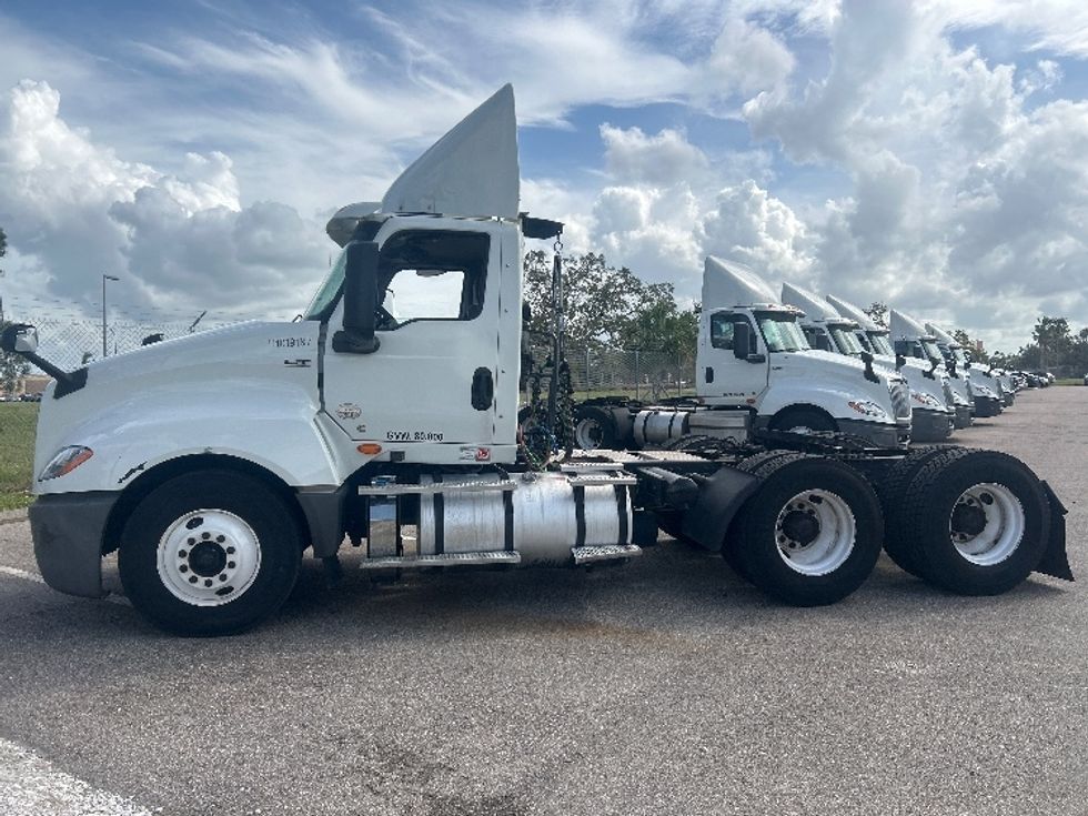 Day Cab Tractor-Heavy Duty Tractors-International-2019-LT625-Plant City-FL-420,439\n\t\tmiles-$ 33,000 - Image 4