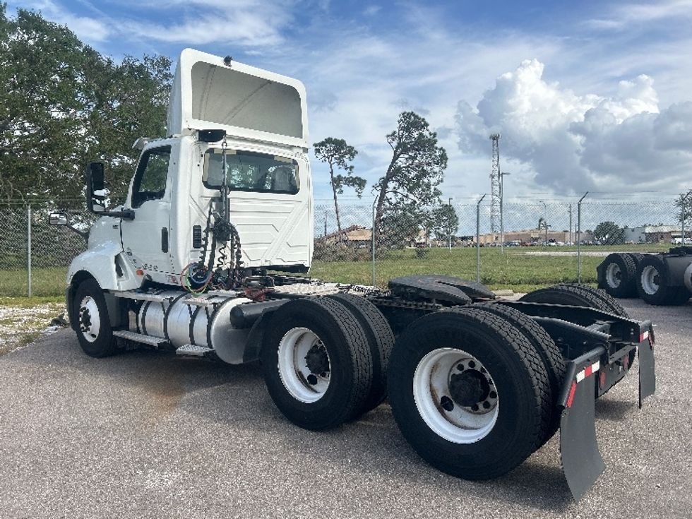 Day Cab Tractor-Heavy Duty Tractors-International-2019-LT625-Plant City-FL-420,439\n\t\tmiles-$ 33,000 - Image 5