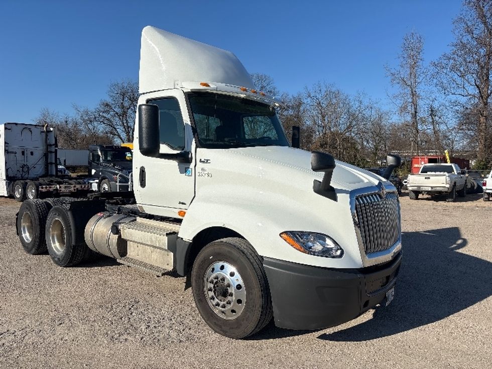 Day Cab Tractor-Heavy Duty Tractors-International-2019-LT625-Poplar Bluff-MO-274,869\n\t\tmiles-$ 33,750 - Image 1