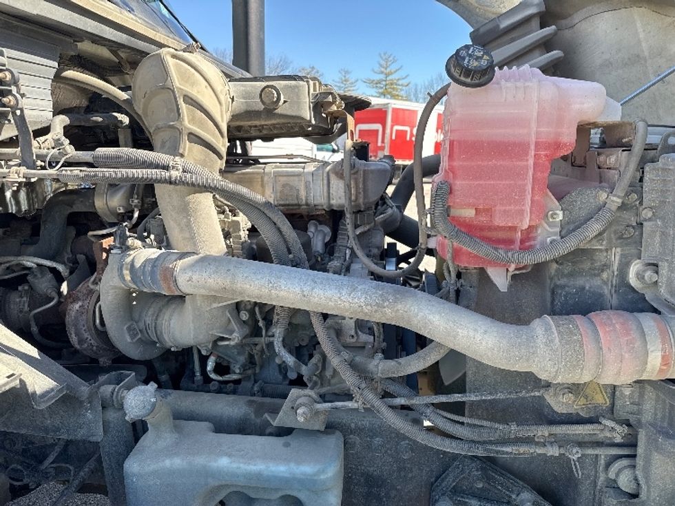 Day Cab Tractor-Heavy Duty Tractors-International-2019-LT625-Poplar Bluff-MO-398,782\n\t\tmiles-$ 26,500 - Image 15