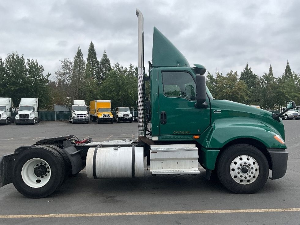 Day Cab Tractor-Heavy Duty Tractors-International-2019-LT625-Portland-OR-301,097\n\t\tmiles-$ 23,500 - Image 8