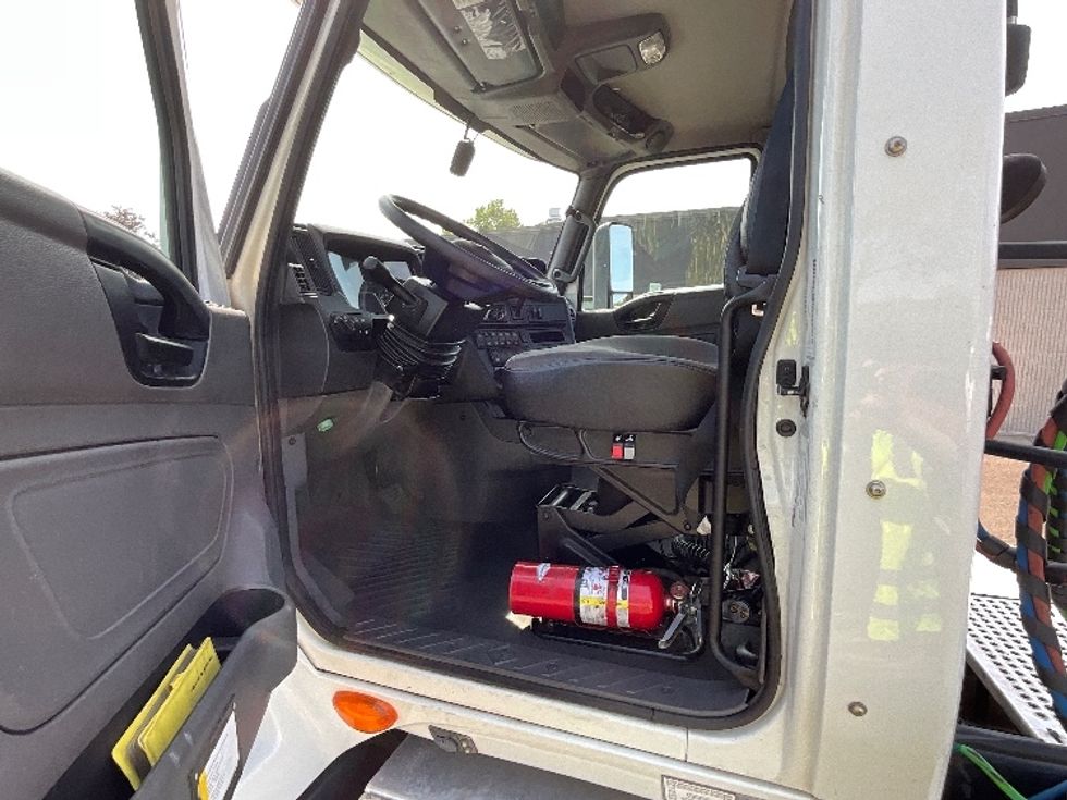 Day Cab Tractor-Heavy Duty Tractors-International-2019-LT625-Portland-OR-305,863\n\t\tmiles-$ 31,250 - Image 10