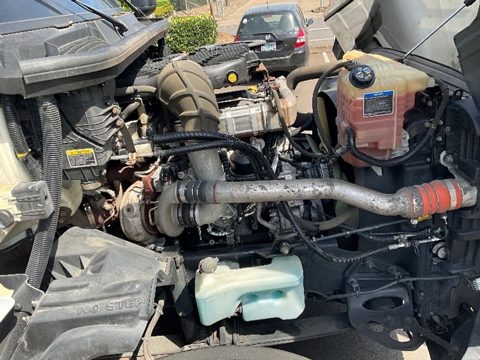 Day Cab Tractor-Heavy Duty Tractors-International-2019-LT625-Portland-OR-305,863\n\t\tmiles-$ 31,250 - Image 15