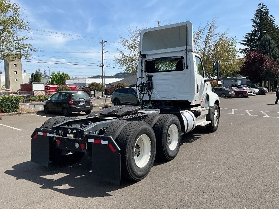 Day Cab Tractor-Heavy Duty Tractors-International-2019-LT625-Portland-OR-305,863\n\t\tmiles-$ 31,250 - Image 7