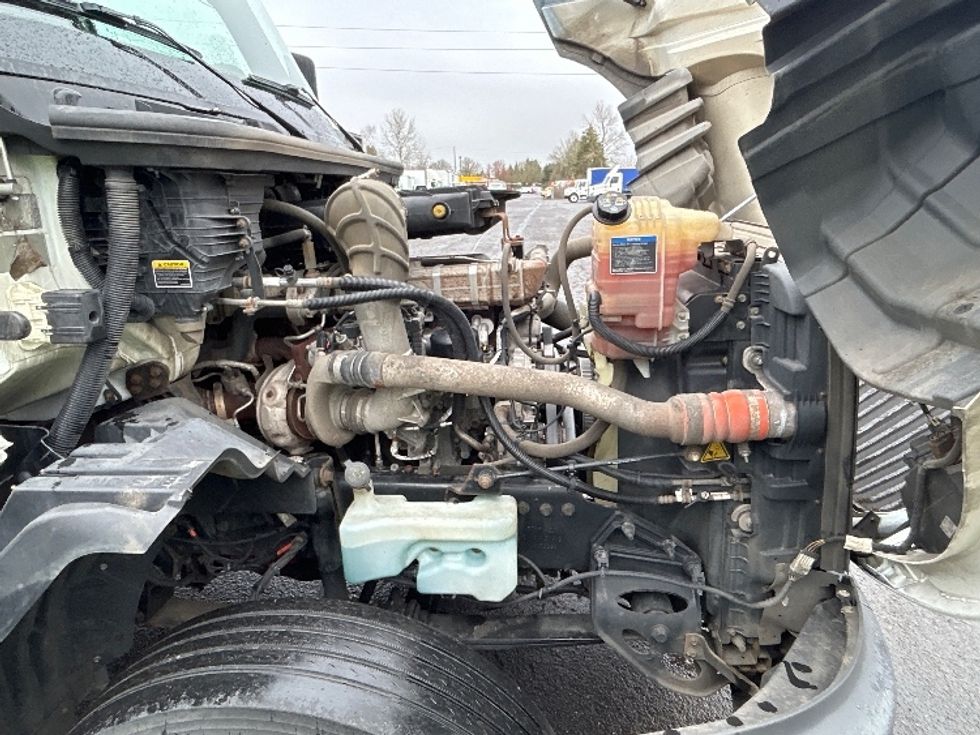 Day Cab Tractor-Heavy Duty Tractors-International-2019-LT625-Portland-OR-372,722\n\t\tmiles-$ 27,250 - Image 15