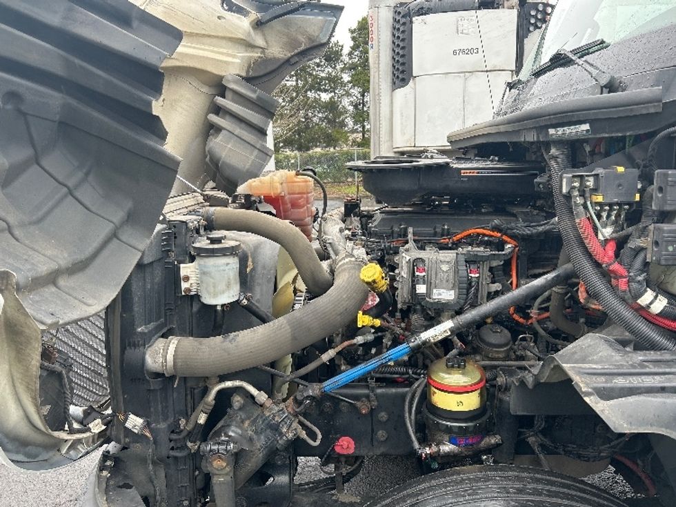 Day Cab Tractor-Heavy Duty Tractors-International-2019-LT625-Portland-OR-372,722\n\t\tmiles-$ 27,250 - Image 16