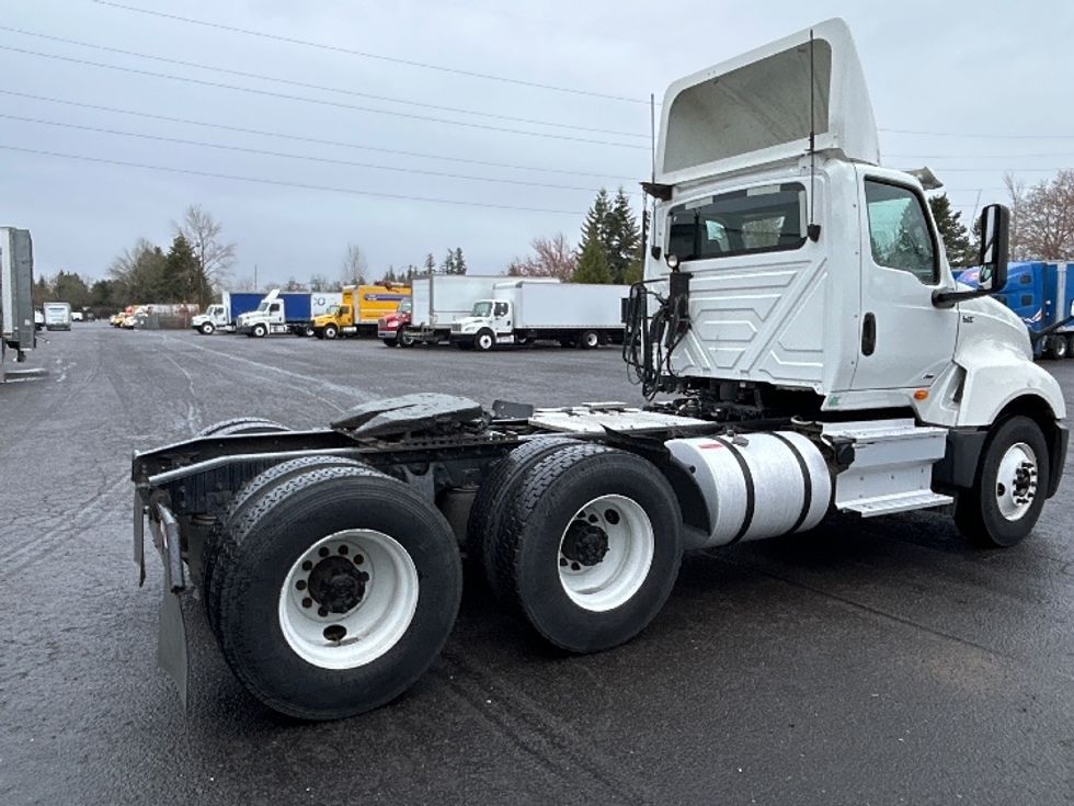Day Cab Tractor-Heavy Duty Tractors-International-2019-LT625-Portland-OR-372,722\n\t\tmiles-$ 27,250 - Image 7
