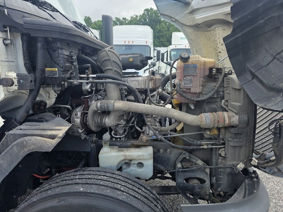 Day Cab Tractor-Heavy Duty Tractors-International-2019-LT625-Prince George-VA-146,024\n\t\tmiles-$ 23,750 - Image 14