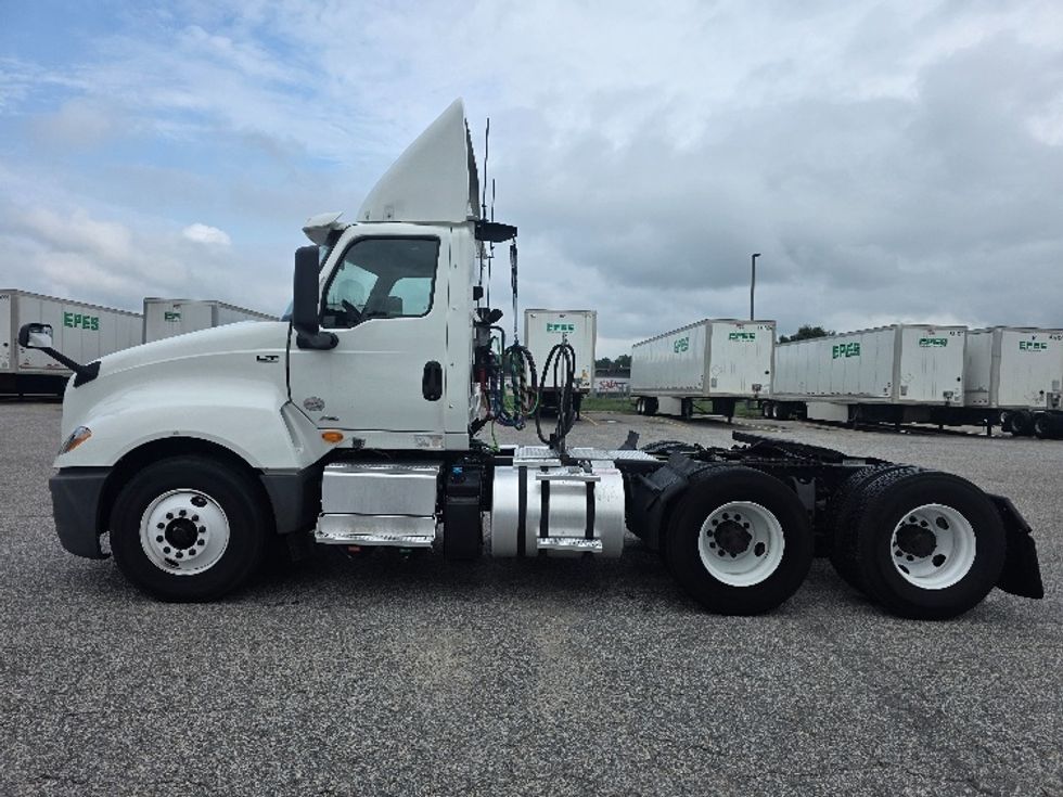 Day Cab Tractor-Heavy Duty Tractors-International-2019-LT625-Prince George-VA-146,024\n\t\tmiles-$ 23,750 - Image 4